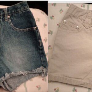 Preowned Lot of 2 Women Clouds Jeans and Canyon River Blues Jean Shorts Size 3